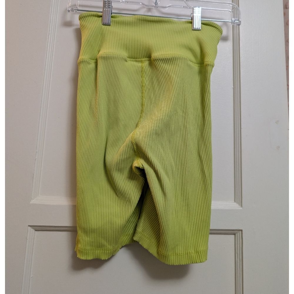 Year of Ours Womens Fitness Workout Bike Short in Yellow Size Medium Crossover - Picture 5 of 5